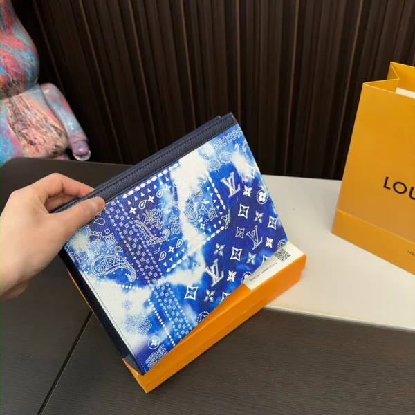 Louis new arrival Toiletry Pouch bag size :26*20cm