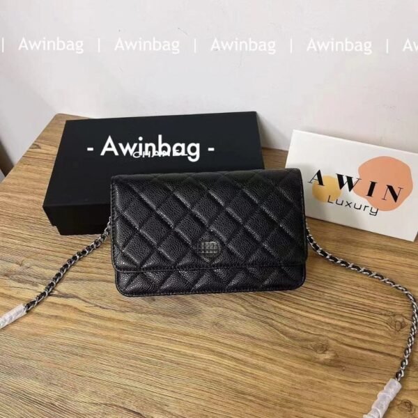 CHANEL WOC 18.5CM Cow leather chain bag Single Shoulder Messenger Bag